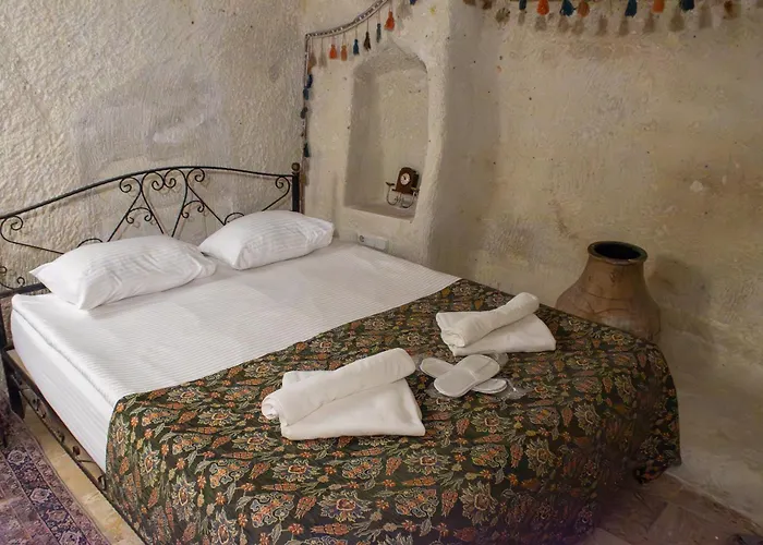 Alaca Cave Cappadocia ホテル ギョレメ