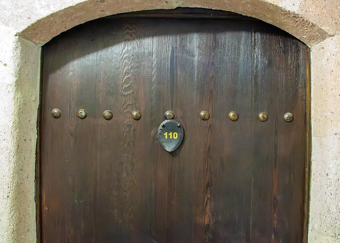 ホテル Alaca Cave Cappadocia *