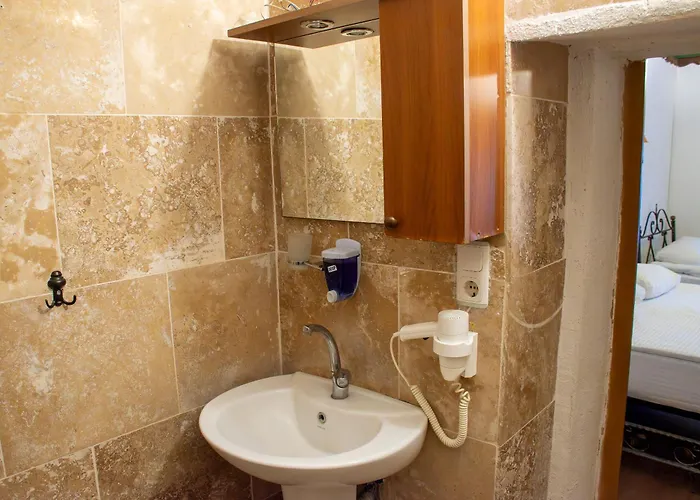 Alaca Cave Cappadocia ホテル ギョレメ